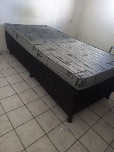 Cama box de solteiro - Sem manchas (Perfeito Estado)