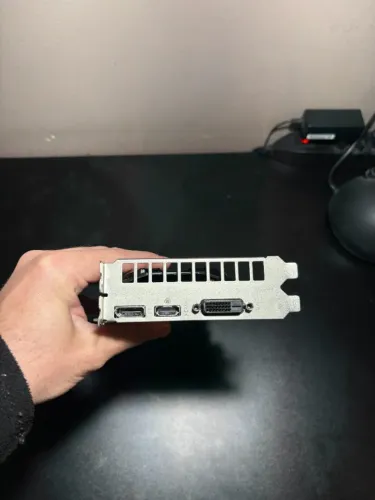 Placa de Vídeo GALAX GTX 1050 2GB - Revisada e Testada