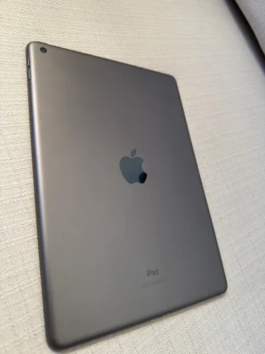 IPAD 8ª GERAÇÃO WI-FI 32GB única dona