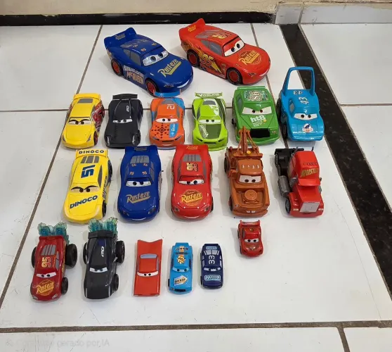 Lote de Carrinhos do Filme Carros Disney Pixar 