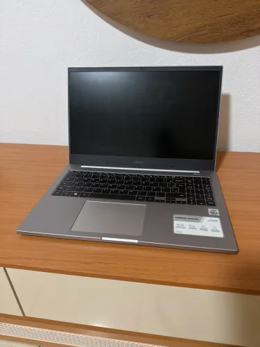 Notebook Samsung Book E30