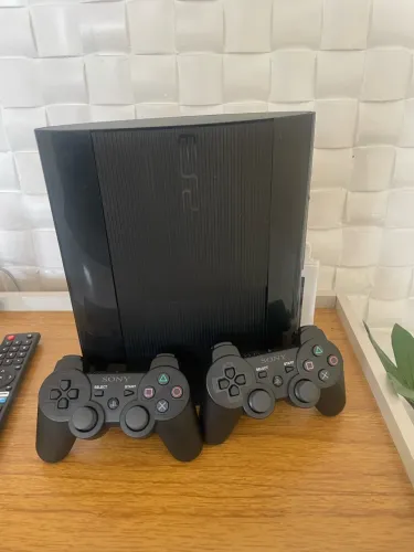 PS3 DESBLOQUEADO COM VÁRIOS JOGOS! Aceito cartão