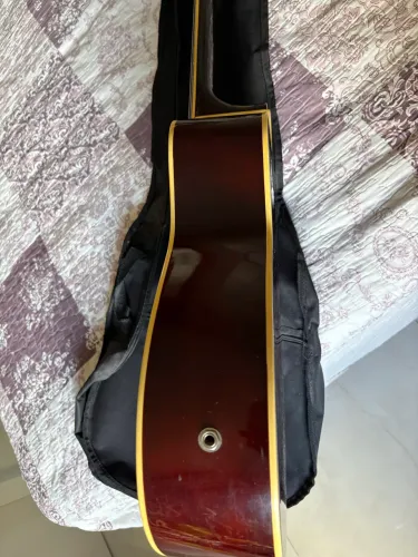 Vendo violão MEMPHIS