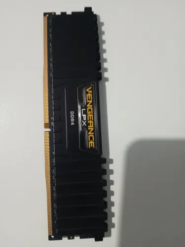 Memória RAM Corsair Vengeance LPX 8GB DDR4