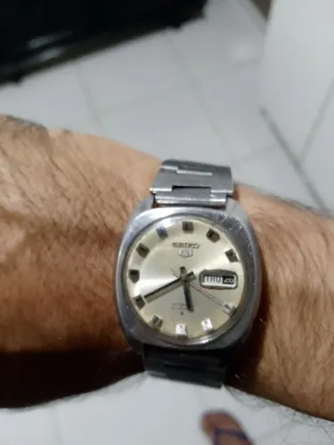 Relógio Seiko 5 automático funcionando 