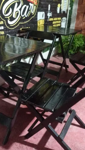 Jogo de mesa dobrável