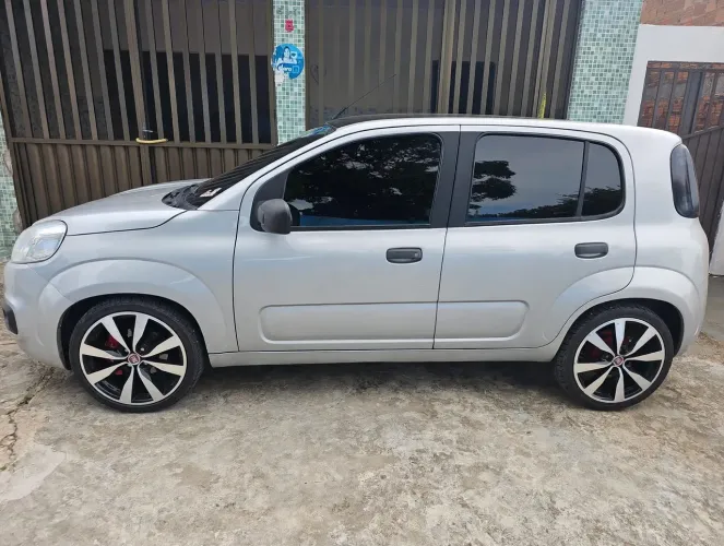 Fiat Uno Attractive 1.0 EVO Fire Flex 8V 5P 2016
