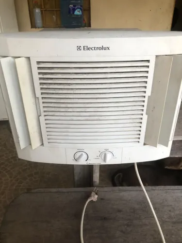 Vendo ar-condicionado Electrolux 10milbtus!
