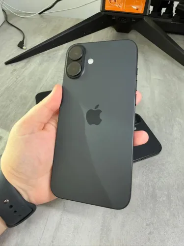 16 PLUS COR PRETO SEMINOVO COM GARANTIA