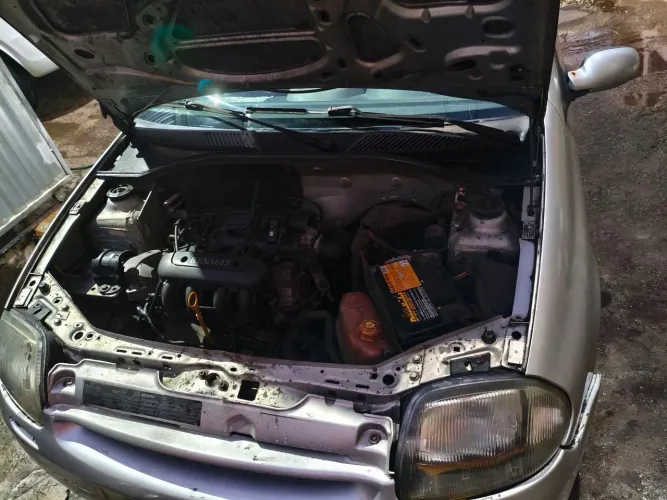Renault Clio RL / Yahoo/ Authent. 1.0 8V 5P 2002