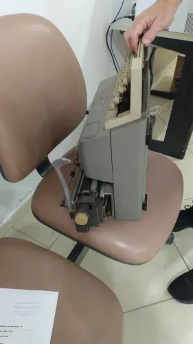 Máquina Datilografar Olivetti Linea 98 