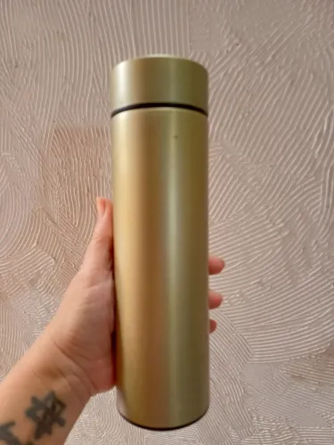 Garrafa térmica com led