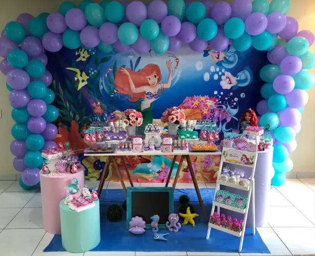 Decoração aniversario pequena sereia