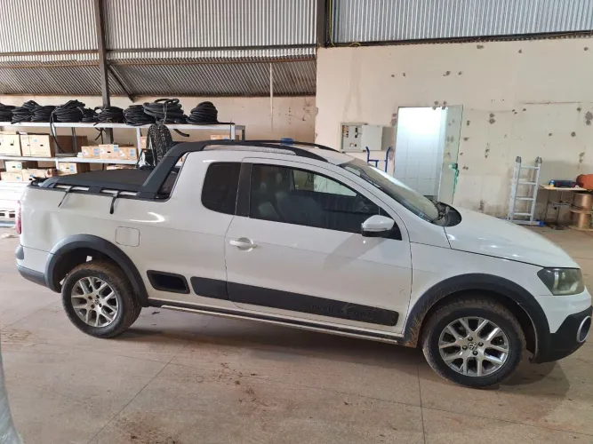 Volkswagen Saveiro Cross 1.6 MI Total Flex 8V CE 2014