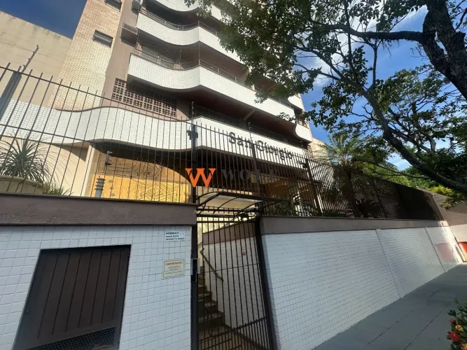 Apartamento de 2 dormitórios sendo 1 suite no Estreito para locação