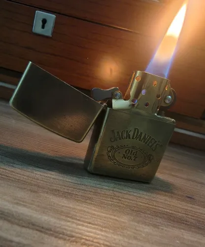 Isqueiro Zippo Jack Daniels Brass 1998