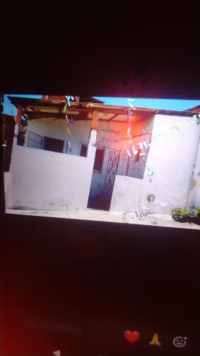 Casa a venda no subúrbio 