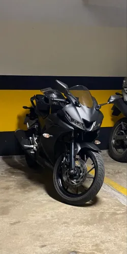 MOTO YAMAHA YZF R15