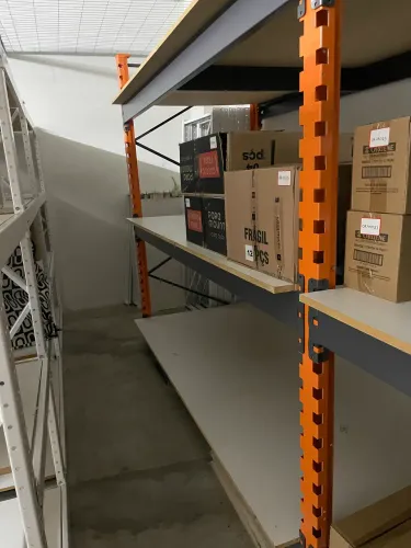 Prateleira em aço para estoque ( pallet)
