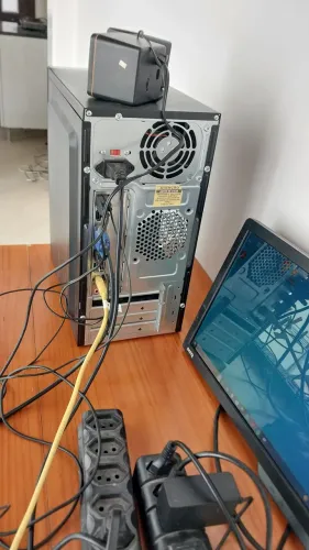 Vendo CPU. Funcionando perfeitamente
