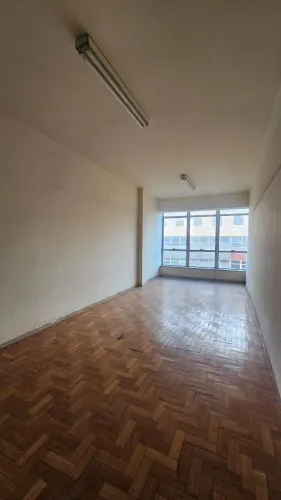Sala comercial no centro de BH