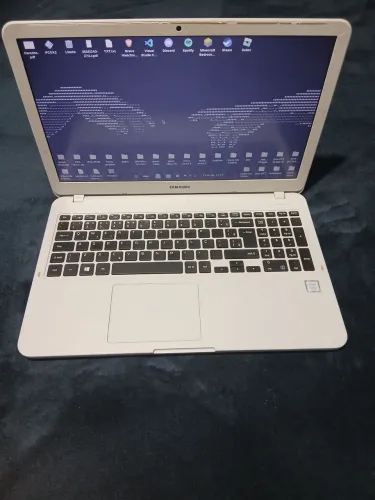 Notebook Samsung NP350 (linha Essentials E30)