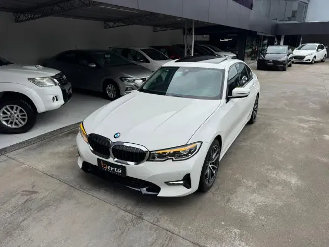 BMW 320I A Modern/sport TB 2.0/a.flex 16V 4P 2022