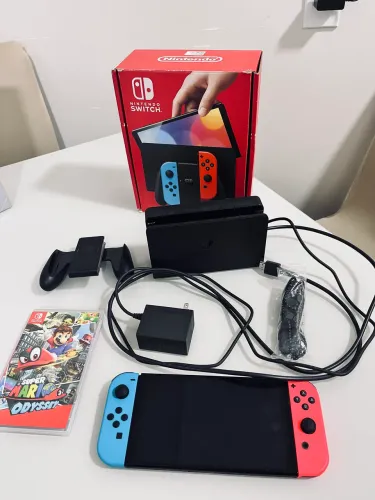 Nintendo Switch Videogame Nintendo Switch Oled 7 Pol, 64 GB Colorido Neon.