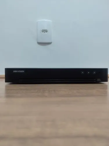 Gravador DVR Hikvision 16 Canais H.265+ Full HD DS-7216HQHI-K1