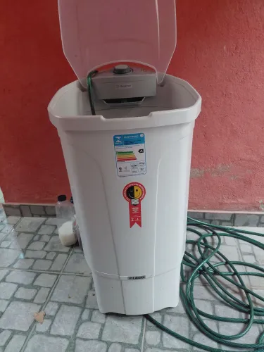 Tanquinho10kg semi novo