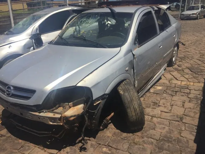 Chevrolet astra 2005 para retirada de peças (sucata)