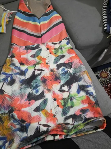 Vestido Neoprene Tam.P. Marca My Place. 50,00