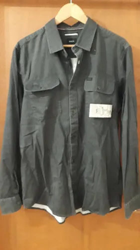 Camisa manga longa Rvca - nova
