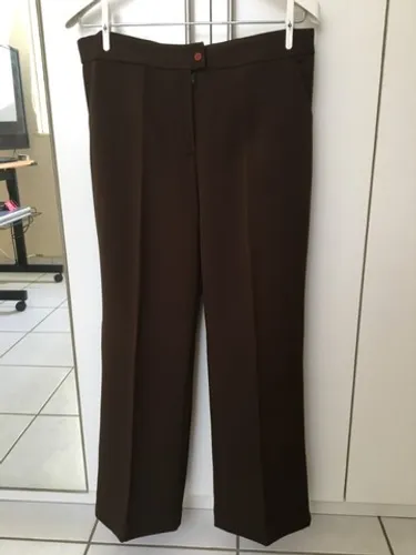 linda calça marrom de alfaiataria (pouquíssimo usada)