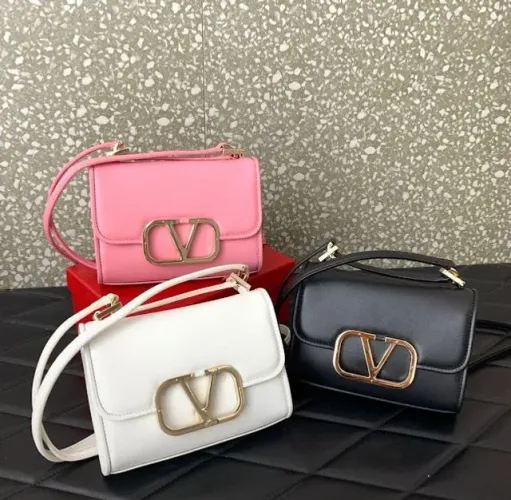 Bolsa de marca de luxo mulher lateral 
