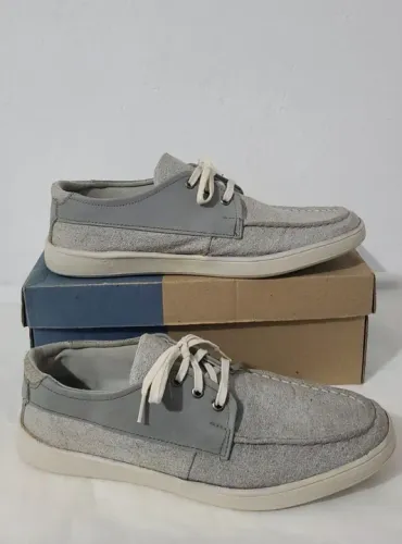 Mocassim Cinza Nº 42/43, bonito, bem confortável, macio de andar, sofisticado.