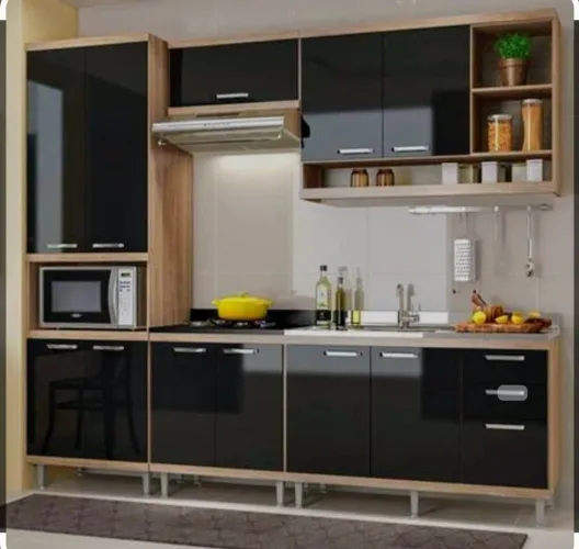 Envelopamento de Móveis e Aplicação de Adesivos.