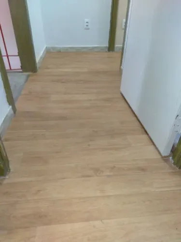 INSTALAÇÃO PISO VINILICO