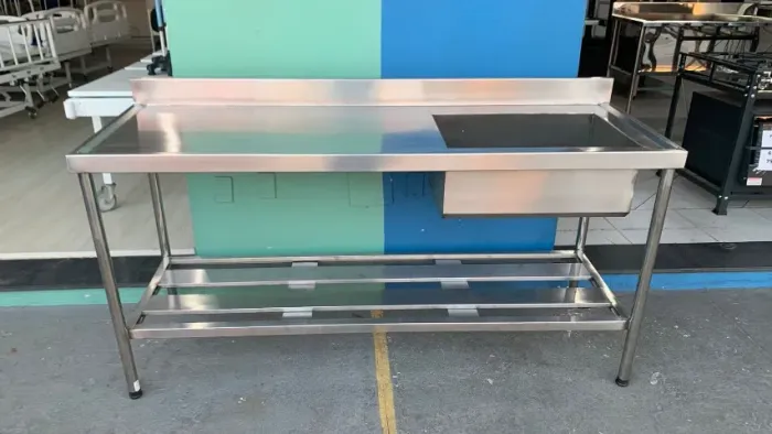 Bancada de aço inoxidável de 180cm Bojo lado Direito e Prateleira de Grade