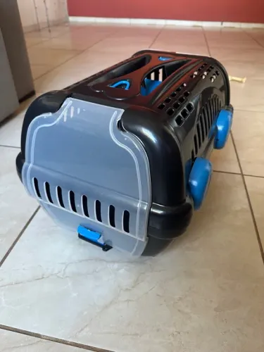 Caixa de transporte luxo furacão pet preto e azul