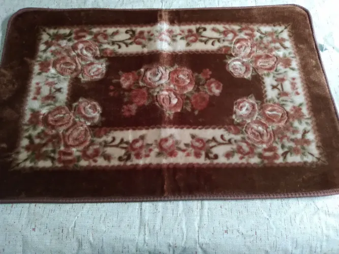 Tapete quarto porta 