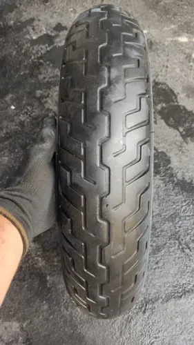 Pneu usado Dunlop D402 130/90-16 Faixa Branca
