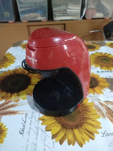 Cafeteira elétrica Cadence Singles - 220v.