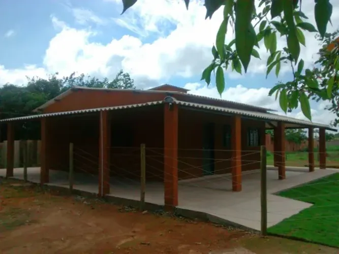 Excelente casa com dois quartos no Café sem Troco - NAZ Corretora