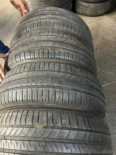Pneu 205/55/16 Michelin 80% Vida util