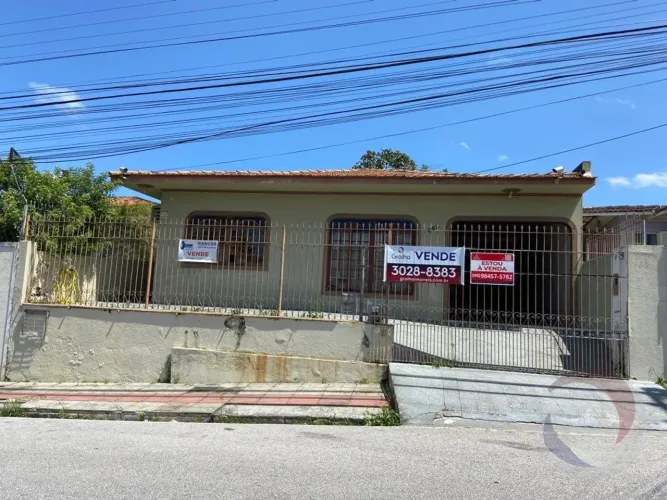 Terreno de 473m² no bairro Praia Comprida