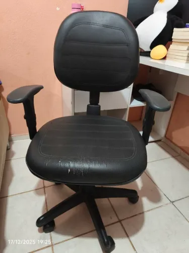 Cadeira de escritório ergométrica 
