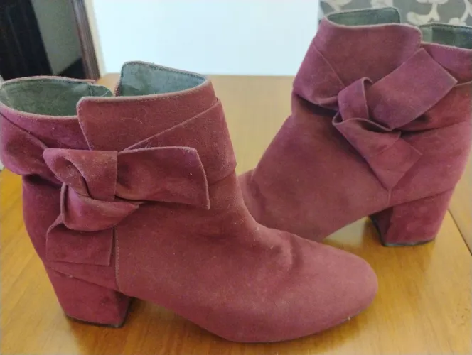 Bota cano curto bordô Oneself 