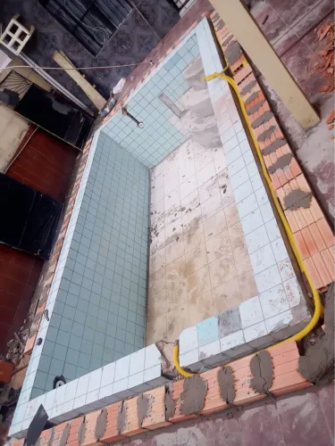Reforma de piscina/troca de vinil/construção de piscina/manutenção de piscina