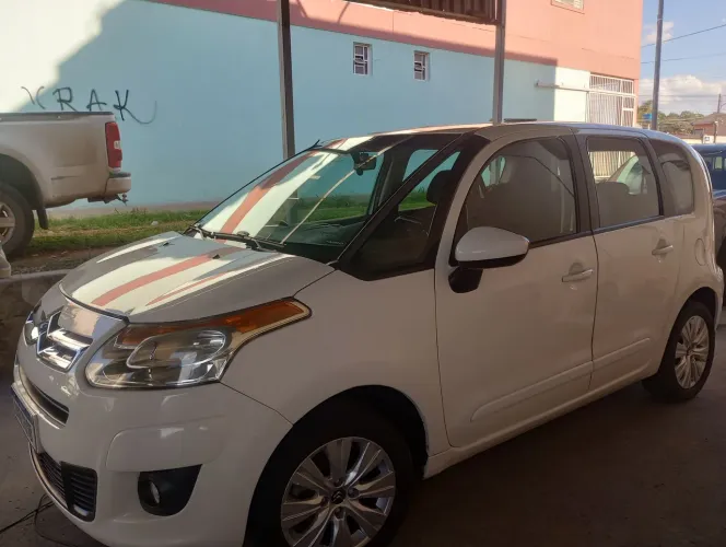 Citroen C3 Picasso GLX 1.5 Flex 8V 5P Mec. 2014
